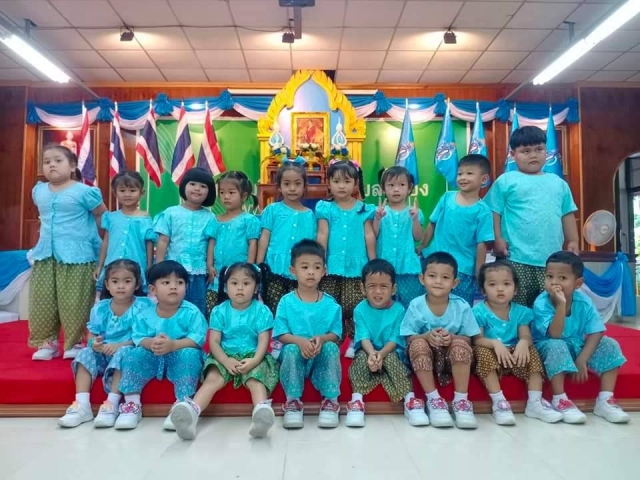 ศูนย์พัฒนาเด็กเล็ก อบต.ฉลอง จัดกิจกรรมเรียนรู้นอกห้องเรียน โครงการพัฒนาศักยภาพศิลปินพื้นบ้าน